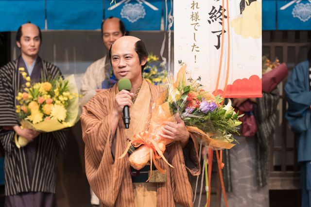 「べらぼう」染谷将太、橋本愛、風間俊介らクランクアップの様子＜14名＞（14枚目）