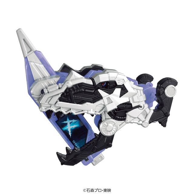 劇中に近い色味に！「仮面ライダーW」13年ぶりリニューアル発売されるファング＆エクストリームメモリ（4枚目）