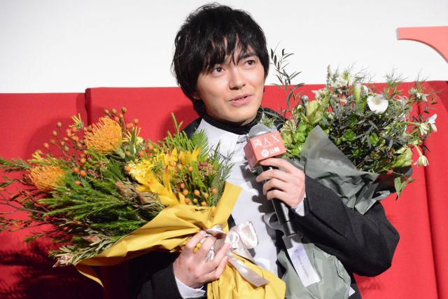 もうすぐ33歳になる林遣都への祝福も！映画『隣人X －疑惑の彼女－』公開記念舞台あいさつ：フォトギャラリー