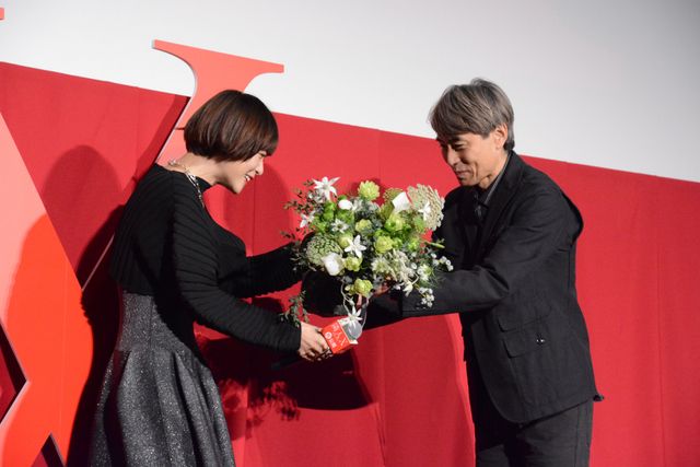 もうすぐ33歳になる林遣都への祝福も！映画『隣人X －疑惑の彼女－』公開記念舞台あいさつ（5枚目）