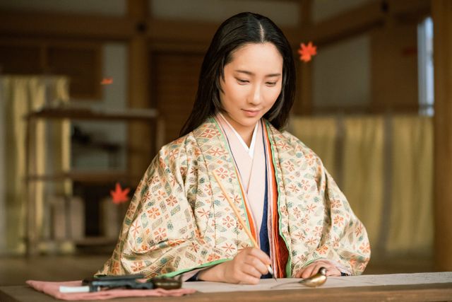 「枕草子」美しすぎる爆誕秘話！「光る君へ」第21回場面写真（11枚目）