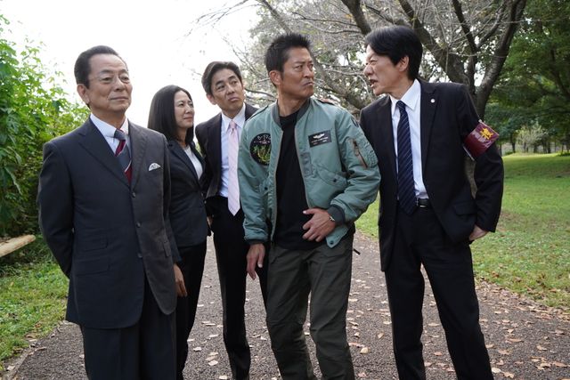 「相棒season23」亀山薫を刺した犯人は…？第8話場面カット（5枚目）