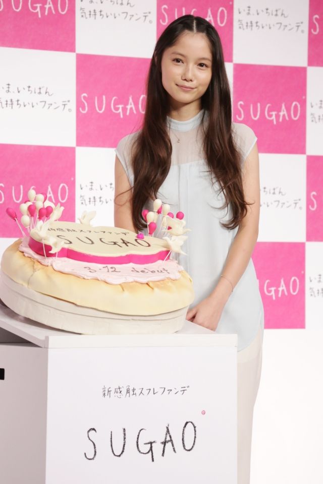 ホワイトデーのプレゼントは「お花がいいですね」…宮崎あおい新CM発表会フォトギャラリー（6枚目）