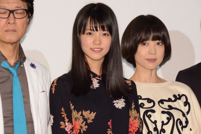 かわいい笑顔の志田彩良が登場！『ひかりのたび』初日舞台あいさつ（2枚目）