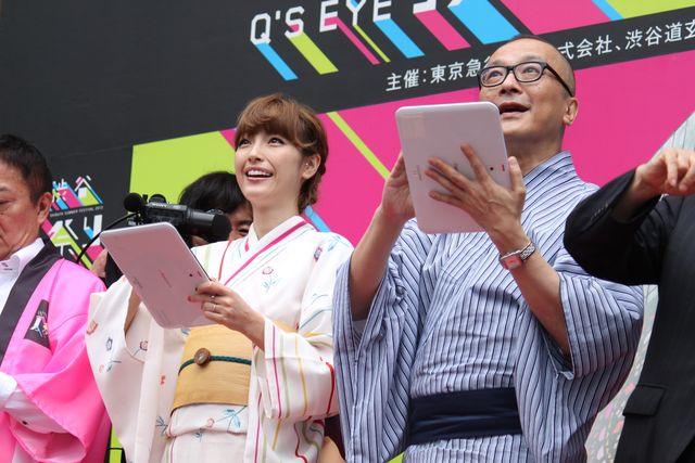 笑顔で離婚危機を否定したユッキーナ写真ギャラリー（5枚目）