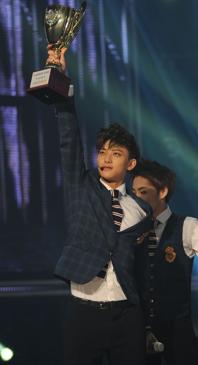 若手K-POPスターたちがステージを披露！「SHOW CHAMPION」フォトギャラリー（4枚目）