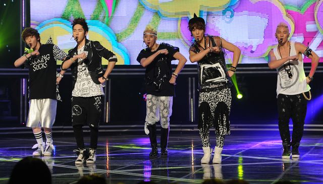 若手K-POPスターたちがステージを披露！「SHOW CHAMPION」フォトギャラリー（7枚目）