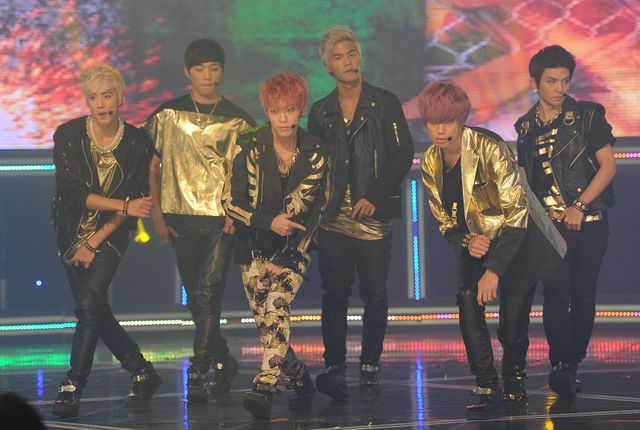 若手K-POPスターたちがステージを披露！「SHOW CHAMPION」フォトギャラリー（8枚目）