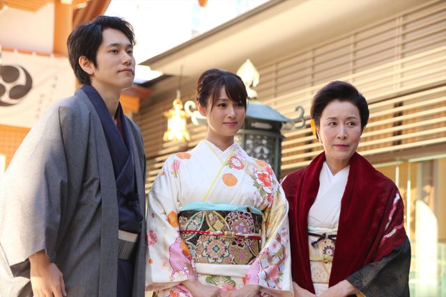 夫婦役の深キョン＆松山ケンイチ、着物で登場！（5枚目）