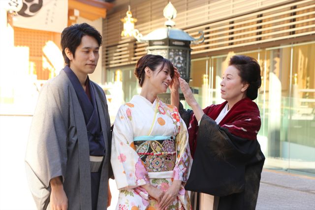 夫婦役の深キョン＆松山ケンイチ、着物で登場！（8枚目）