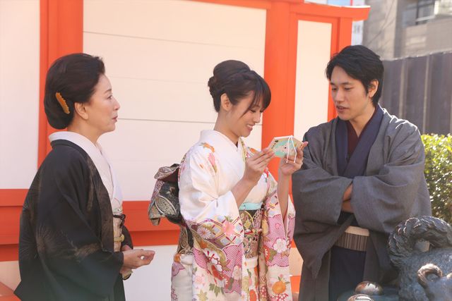 夫婦役の深キョン＆松山ケンイチ、着物で登場！（12枚目）