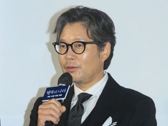 イ・ソンギュンさん遺作『幸福の国』制作報告会の様子（5枚目）