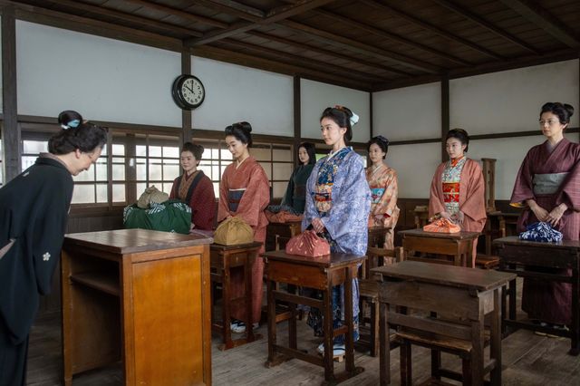 【画像8枚】朝ドラ「風、薫る」多江（生田絵梨花）ら同期と出会って…第21回場面写真（5枚目）