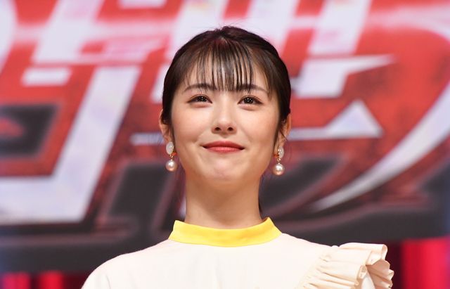 浜辺美波がもらい泣き…『名探偵コナン　緋色の弾丸』完成披露（14枚目）