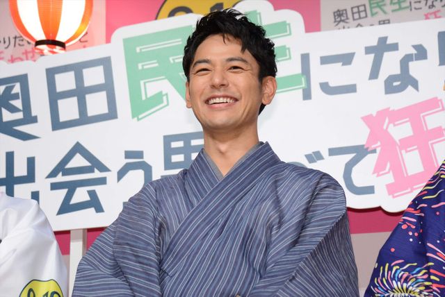 妻夫木聡＆水原希子、浴衣姿で登場！『民生ボーイと狂わせガール』完成披露舞台あいさつ（30枚目）