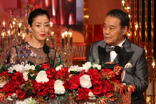 綾瀬はるか、長澤まさみ、夏帆、広瀬すず『海街diary』4姉妹が最優秀作品賞に歓喜！フォトギャラリー（16枚目）