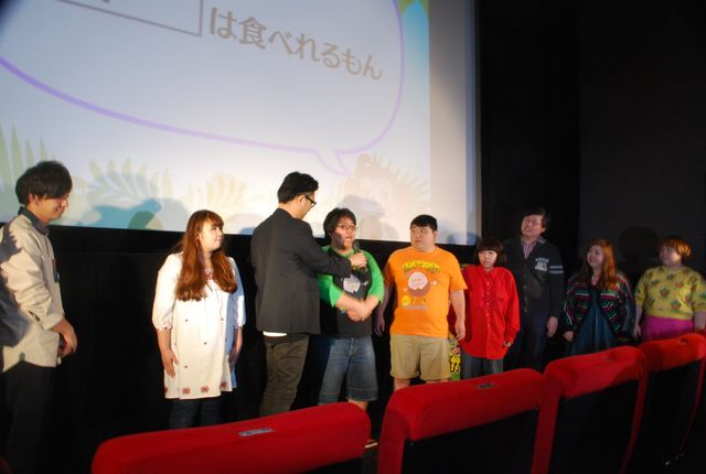 パンサー向井＆尾形＆菅が白ブリ姿に!!写真ギャラリー　声優デビューした『えいが パンパカパンツ バナナン王国の秘宝』会見の様子：フォトギャラリー