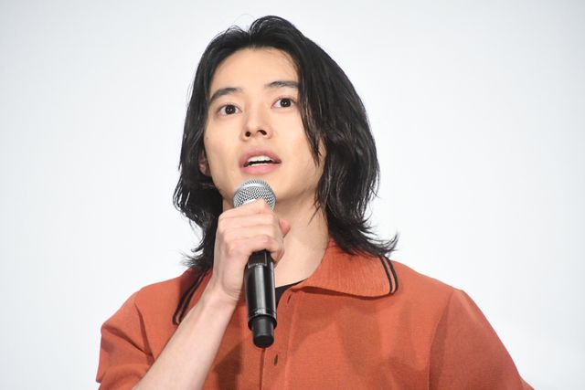 山崎賢人×清野菜名×真壁刀義『キングダム2』ヒットを法被姿でお祝い（9枚目）