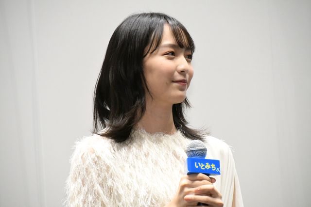 豊川悦司、駒井蓮の津軽三味線演奏を絶賛！『いとみち』公開記念舞台あいさつ：フォトギャラリー