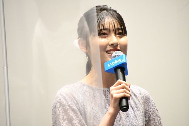 豊川悦司、駒井蓮の津軽三味線演奏を絶賛！『いとみち』公開記念舞台あいさつ（27枚目）