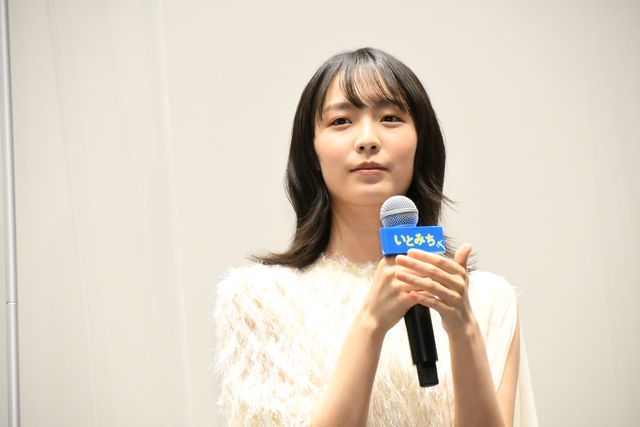 豊川悦司、駒井蓮の津軽三味線演奏を絶賛！『いとみち』公開記念舞台あいさつ（30枚目）