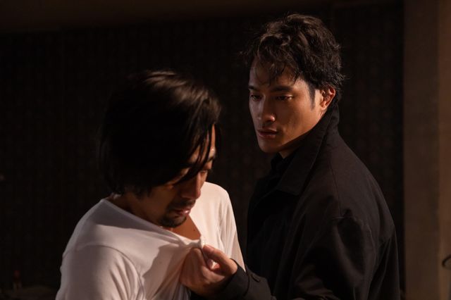 佳久創＆池田匡志、スーパー戦隊から闇金の世界へ！映画『闇金ドッグスX』場面写真（13枚目）