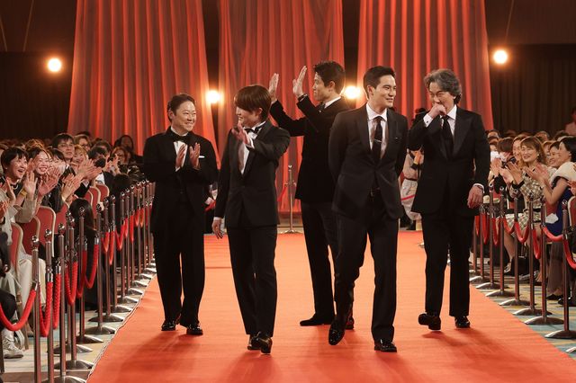 菅田将暉、水上恒司、鈴木亮平ら豪華俳優陣がレッドカーペットに！：フォトギャラリー