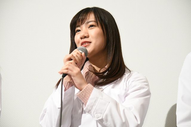 浅川梨奈＆西銘駿ら注目の若手キャストが集合！『劇場版　リケ恋～理系が恋に落ちたので証明してみた。～』公開記念舞台あいさつ（14枚目）