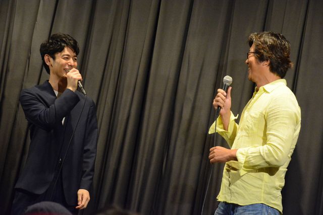 妻夫木聡＆豊川悦司、豚を巡るエピソード！『パラダイス・ネクスト』公開記念舞台あいさつ（3枚目）