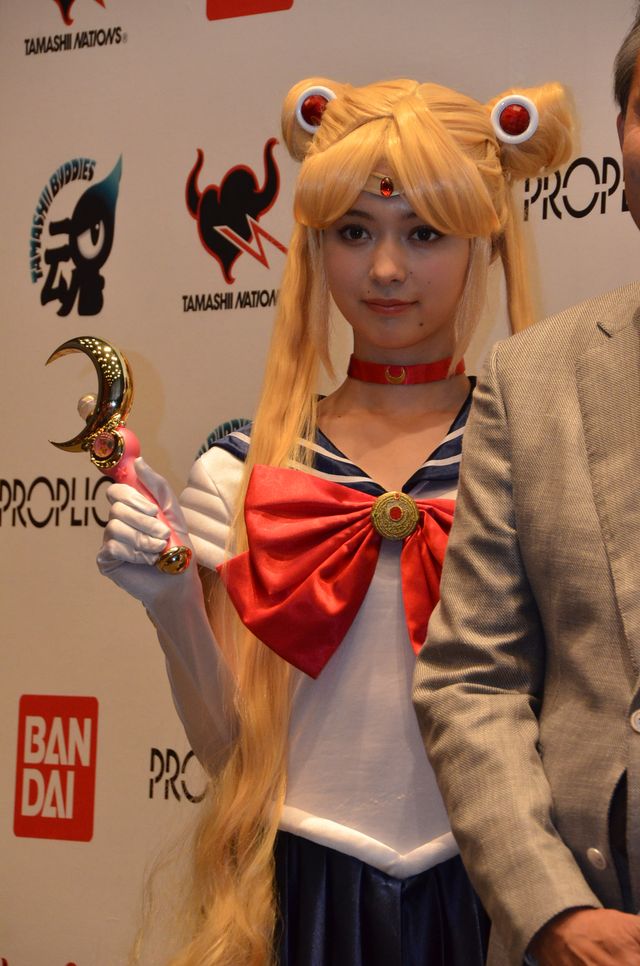 河北麻友子のセーラームーンコスプレ全身写真＆魂ネイション2014のフィギュアがずらり!!フォトギャラリー（13枚目）