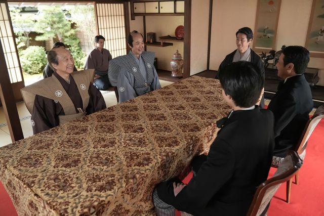 トキ（高石あかり）のお見合いは…「ばけばけ」第7回場面写真（4枚目）