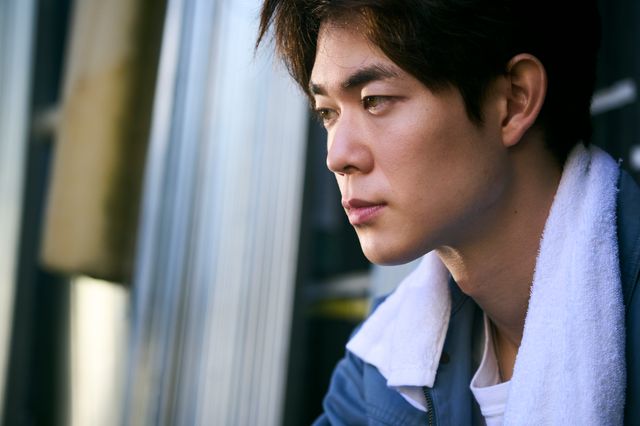 あふれ出す感情…鈴木亮平×宮沢氷魚『エゴイスト』新劇中カット＜6枚＞（4枚目）