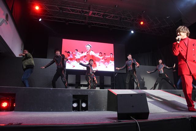 テラフェイザー初披露！「ウルトラマンデッカー」新戦力にGUTS-SELECTメンバー大興奮（7枚目）