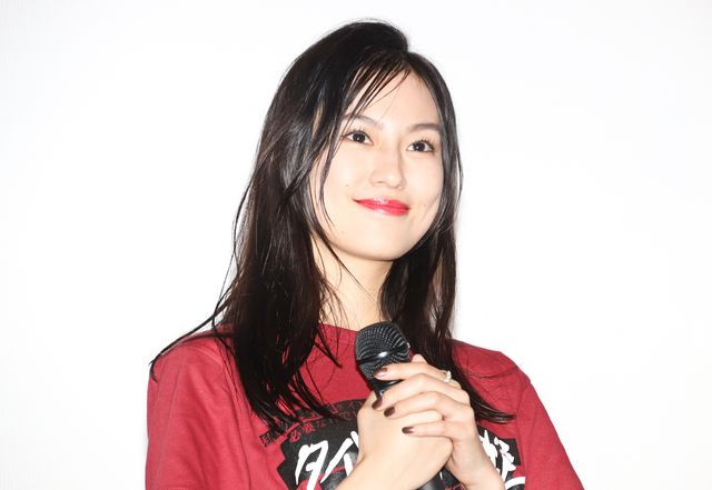 伊藤沙莉、満員の客席に感激！『タイトル、拒絶』劇場公開記念舞台あいさつ（7枚目）