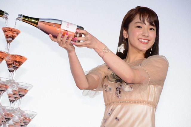 平祐奈、可愛すぎる幼少期の写真公開！映画『未成年だけどコドモじゃない』初日舞台あいさつ（3枚目）