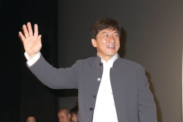 グリーンに映えるシックな出で立ちが目立つ、第21回～第25回に参加したスターたち（3枚目）