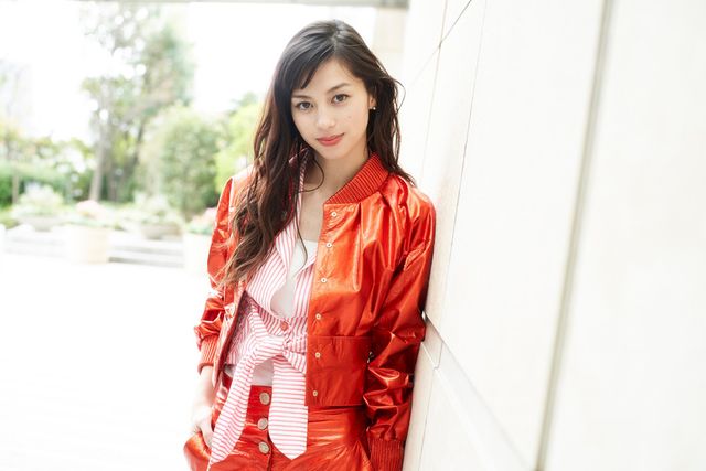 中条あやみの美しい横顔…！インタビューカット：フォトギャラリー