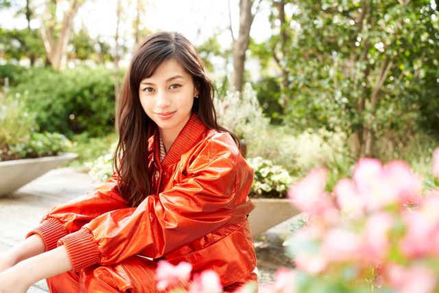 中条あやみの美しい横顔…！インタビューカット（5枚目）