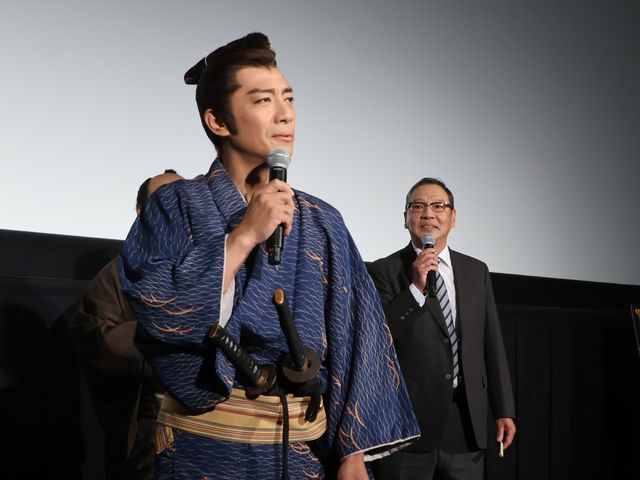 快進撃続く『侍タイムスリッパー』キャストが名場面再現！応援感謝舞台あいさつ：フォトギャラリー