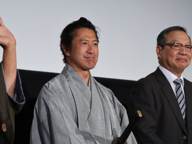 快進撃続く『侍タイムスリッパー』キャストが名場面再現！応援感謝舞台あいさつ（3枚目）