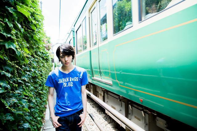 イケメン高杉真宙！ビジュアルブック「まひろさんぽ」フォトギャラリー（6枚目）