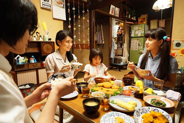 零（神木）＆二海堂（染谷）が島田（佐々木）宅に！研究会シーンほか実写『3月のライオン』新写真【5枚】（2枚目）