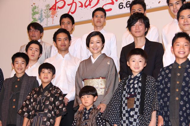 美しすぎるかっぽう着姿…鈴木京香フォトギャラリー（5枚目）