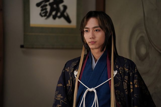 “ゼンカイジャー”駒木根葵汰＆“リバイス”前田拳太郎、ニチアサヒーロー共演！「君とゆきて咲く」新章場面カット（3枚目）