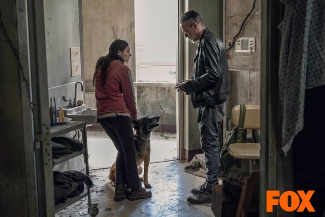 切ない表情のニーガン…「ウォーキング・デッド」シーズン10第15話（3枚目）