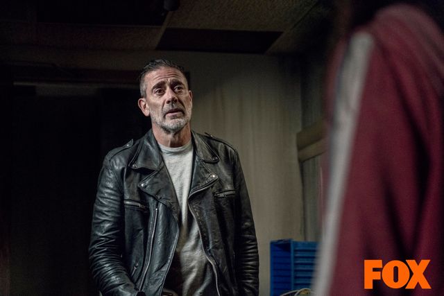 切ない表情のニーガン…「ウォーキング・デッド」シーズン10第15話（6枚目）