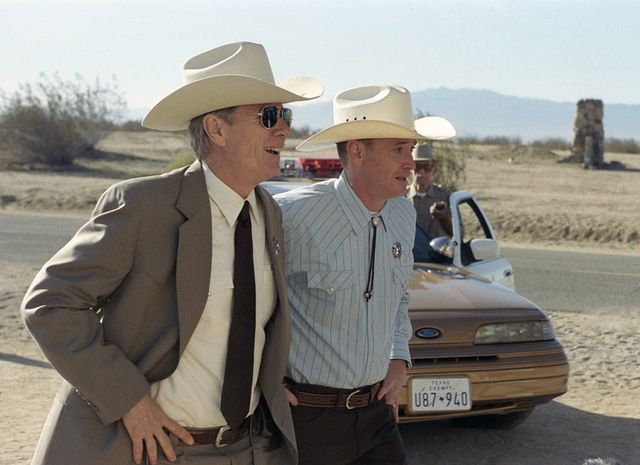 映画『キル・ビル』で保安官を演じるマイケル・パークスさん（右は息子のジェームズ・パークス）