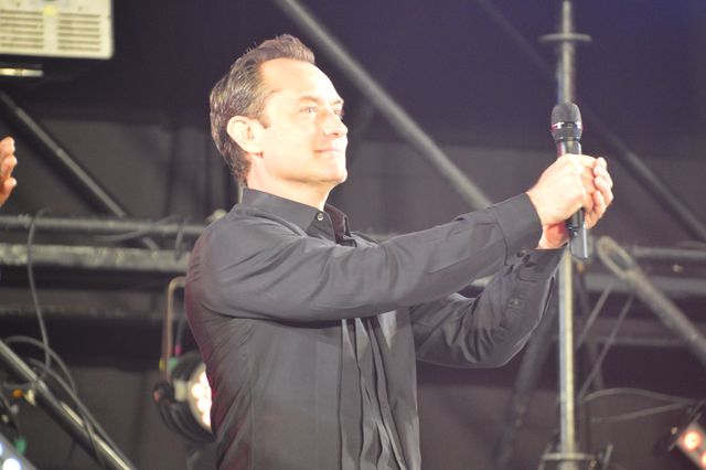 『スター・ウォーズ』ジュード・ロウ＆ジョン・ボイエガ＆ダニエル・ローガンが仲良く自撮り！（14枚目）