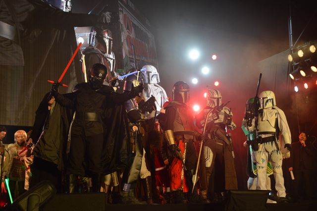 『スター・ウォーズ』ジュード・ロウ＆ジョン・ボイエガ＆ダニエル・ローガンが仲良く自撮り！（23枚目）