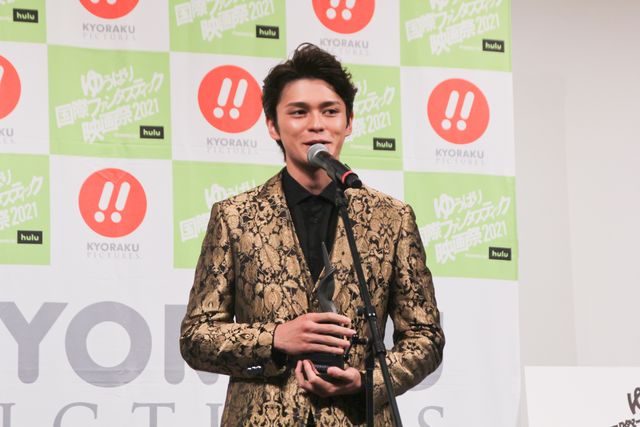 眞栄田郷敦、南沙良、バカリズムがニューウェーブアワード受賞！「ゆうばり国際ファンタスティック映画祭2021」オープニングセレモニー（21枚目）